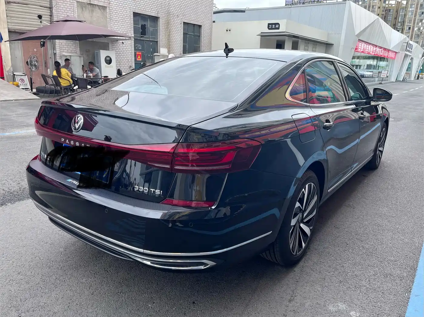 Volkswagen Passat 2022 330TSI Starlight Elite Edition фото 6