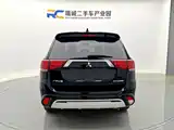 Фото 4 - Mitsubishi Outlander