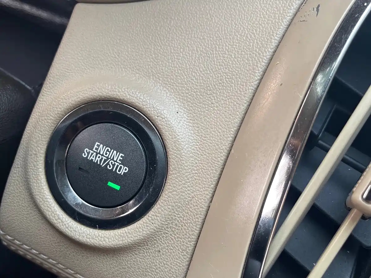 Buick LaCrosse 2012 2.4L SIDI Premium Edition фото 28