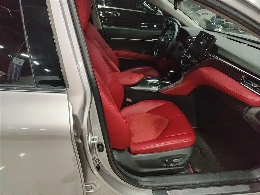Toyota Camry 2021 Hybrid 2.5HS Fashion Edition фото 25