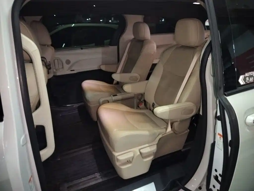 Toyota Granvia 2023 2023 2.5L Hybrid Prestige PLUS Edition