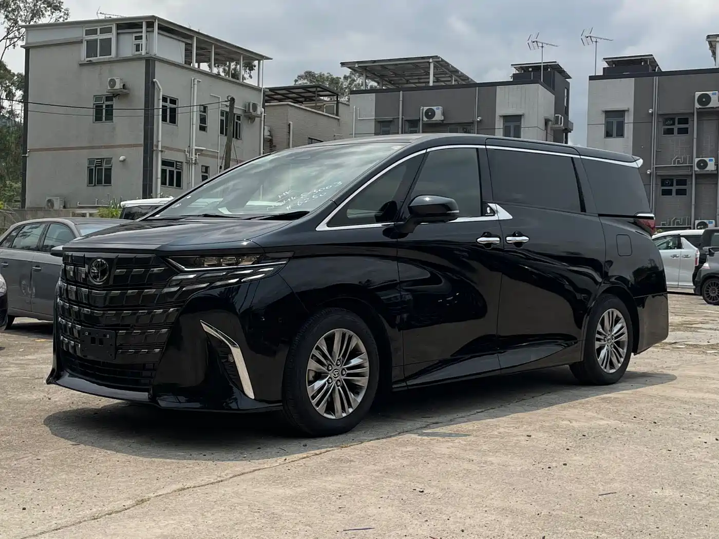 Toyota Alphard 2025 Hybrid 2.5L Prestige Gold Edition