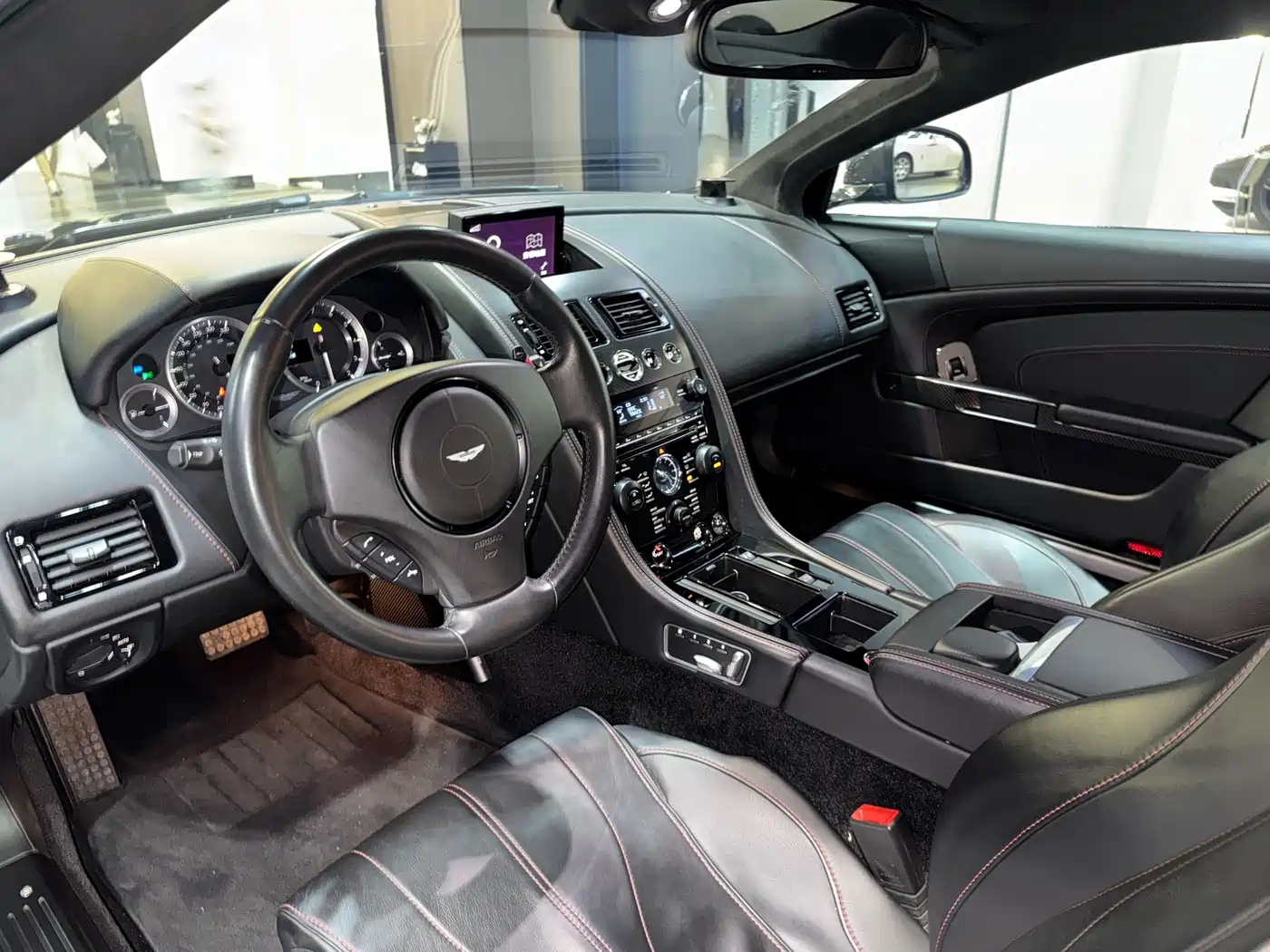 Aston Martin DB9 2014 6.0L Carbon Black Coupe фото 7