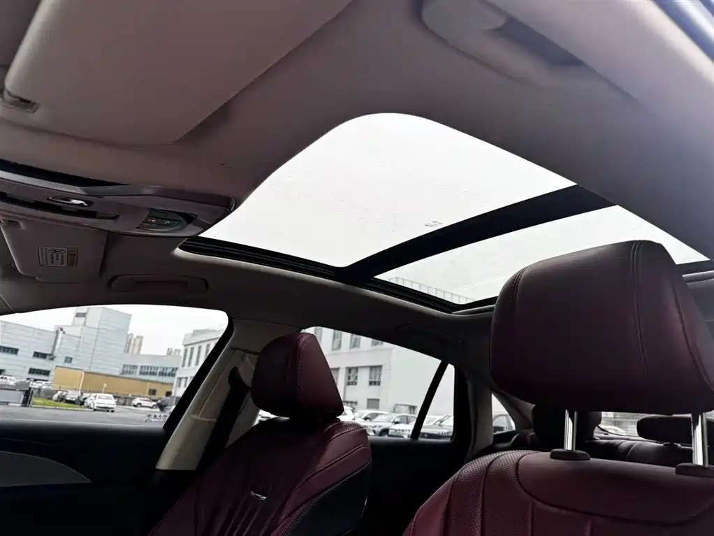Hongqi H5 2024 2.0T Automatic Smart Connect Flag Smooth Edition фото 14