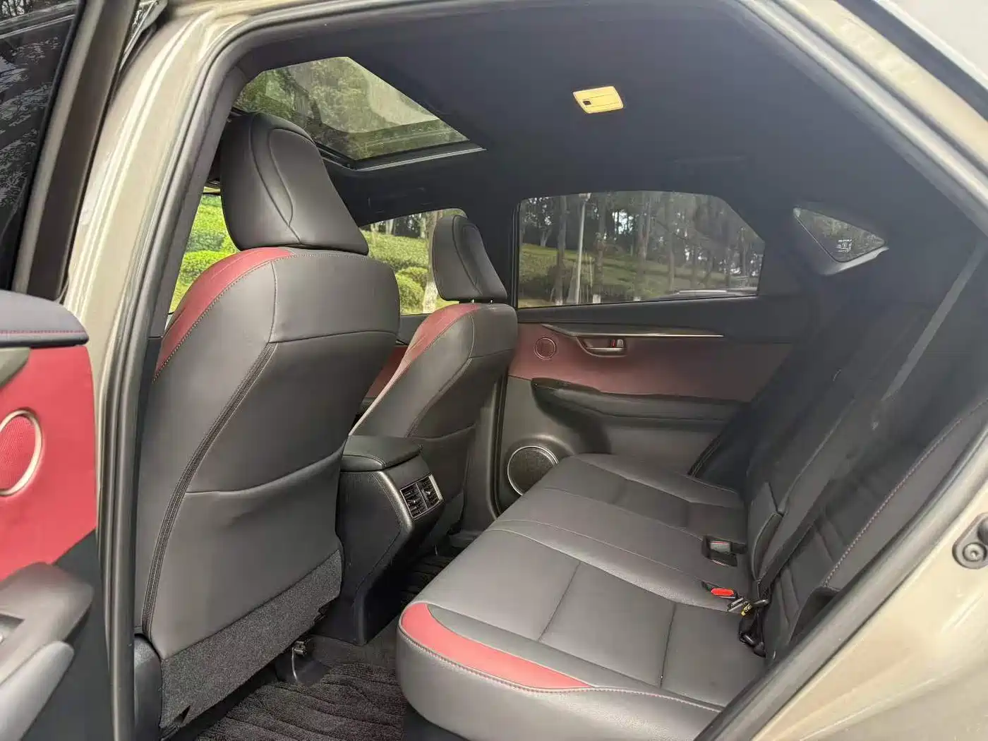 Photo 6 - Lexus NX
