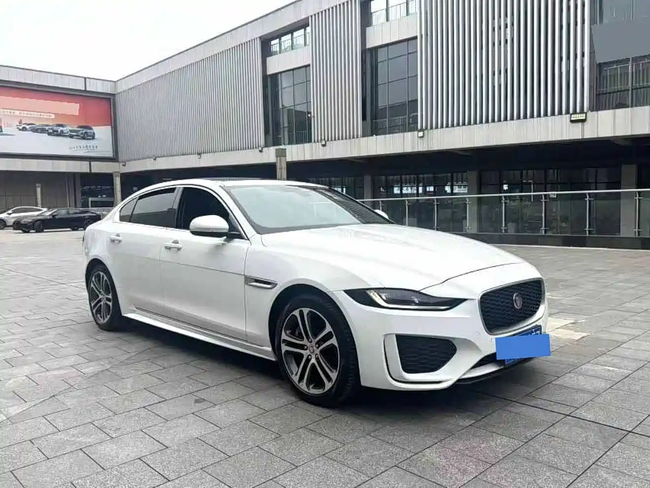 Jaguar XEL 2024 2024 Model 2.0T 250PS R-DYNAMIC S Progressive Sport Edition