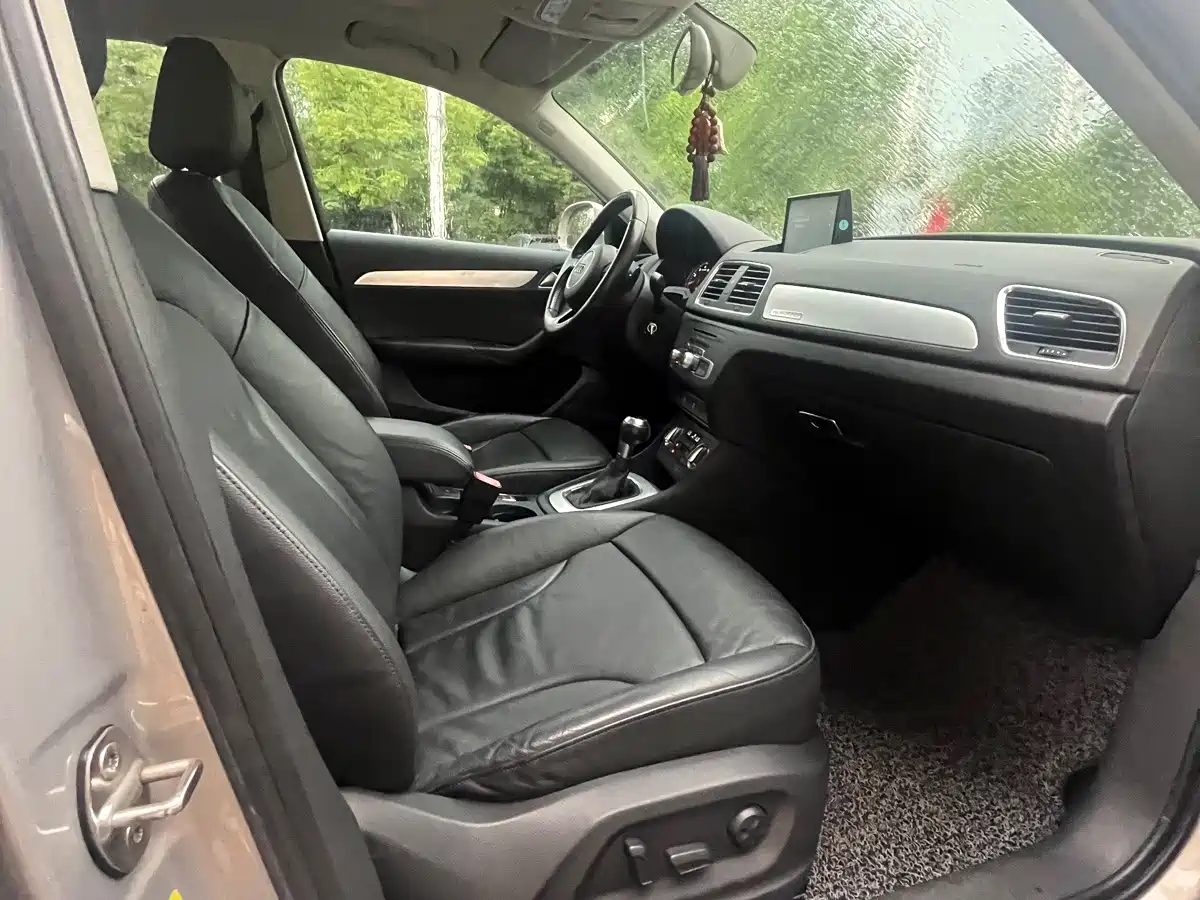 Audi Q3 (Import) 2013 2012 35 TFSI quattro Comfort