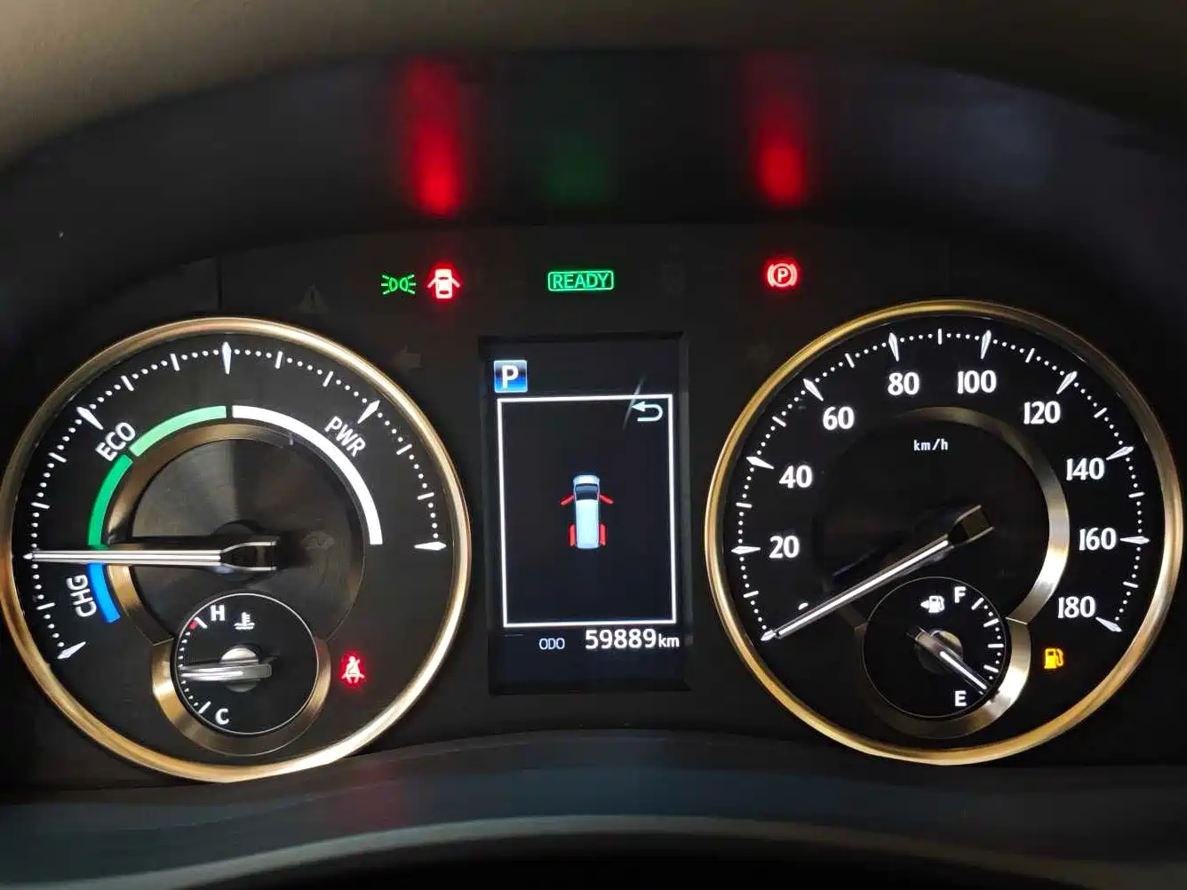 Toyota Alphard 2021 Hybrid 2.5L Premium фото 17