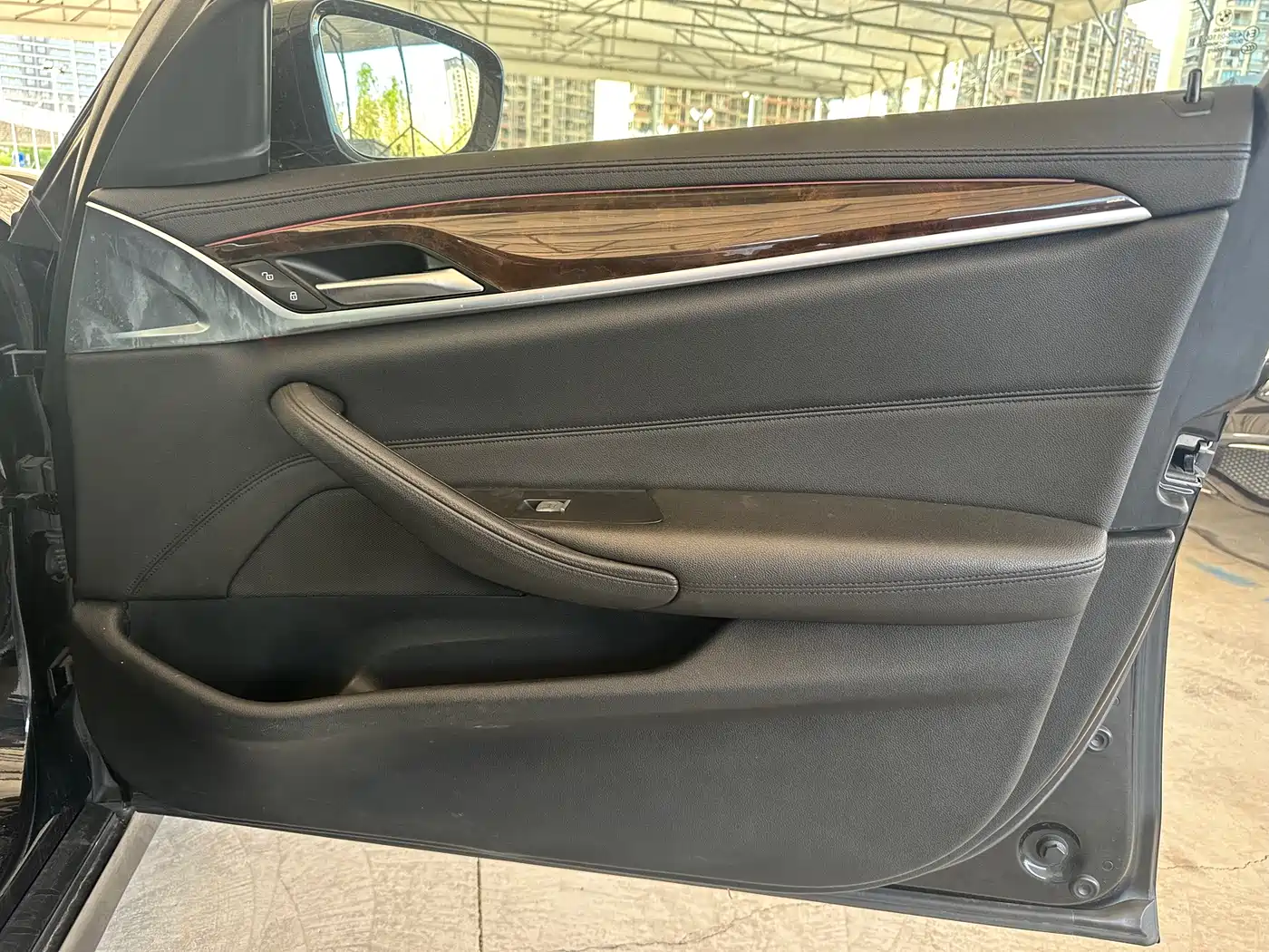 BMW 5 Series 2018 525Li Luxury Package фото 31