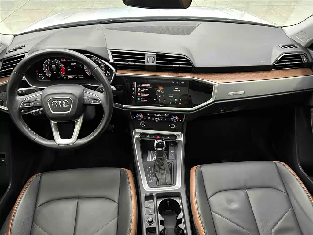 Audi Q3 2023 35 TFSI Fashion Elegance (1.4T) фото 2