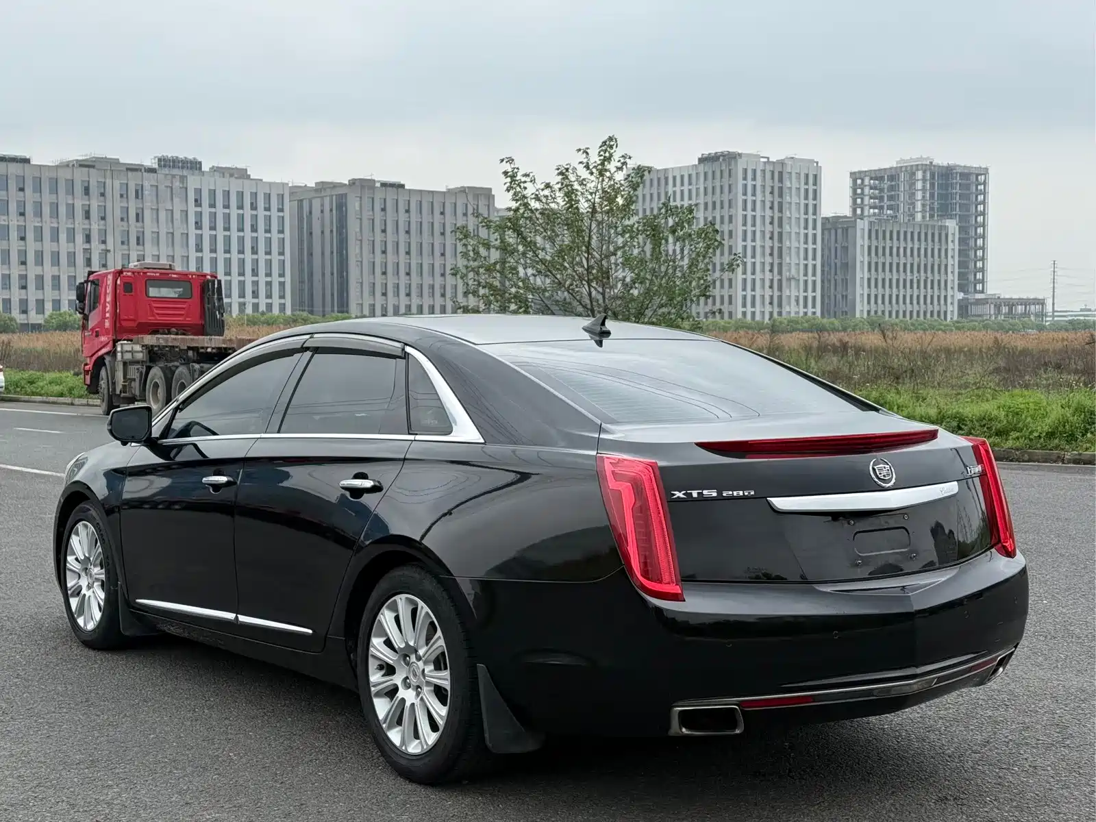 Photo 4 - Cadillac XTS