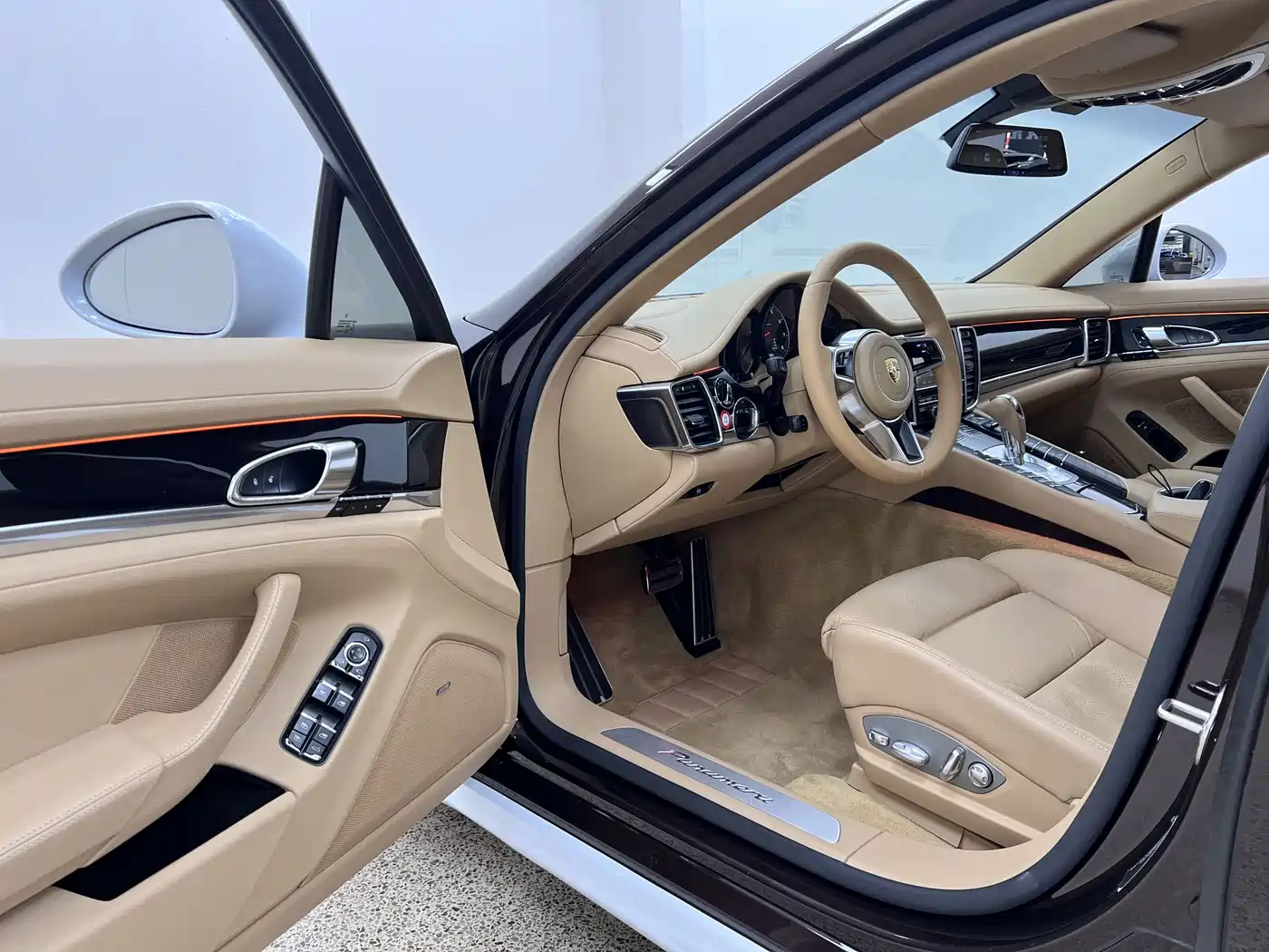 Porsche Panamera 2014 Panamera 3.0T фото 8
