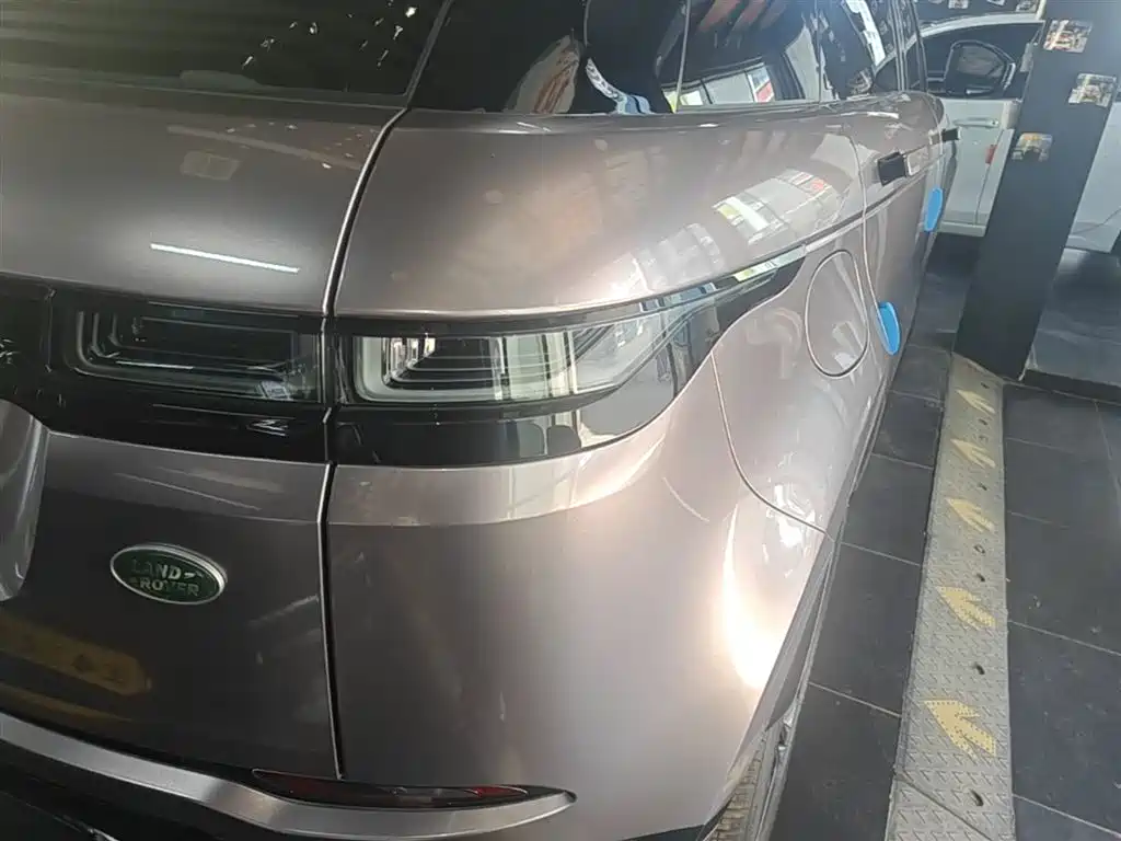 Land Rover Range Rover Evoque 2022 Facelift Range Rover Evoque L 249PS R-Dynamic Luxury фото 8