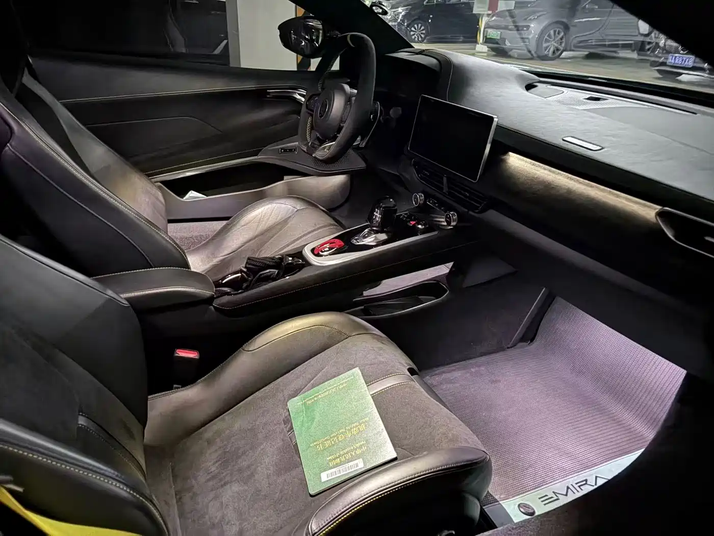 Lotus Cars EMIRA 2021 2.0T DCT First Edition фото 16