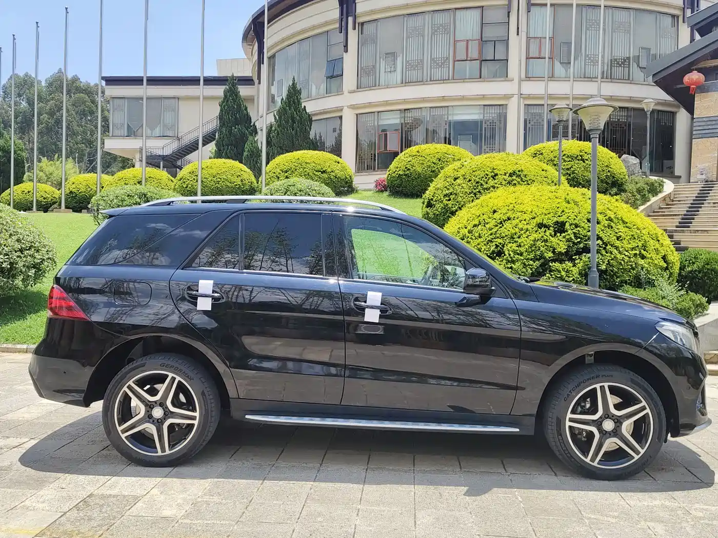 Mercedes-Benz GLE 2016 GLE 450 AMG 4MATIC фото 37