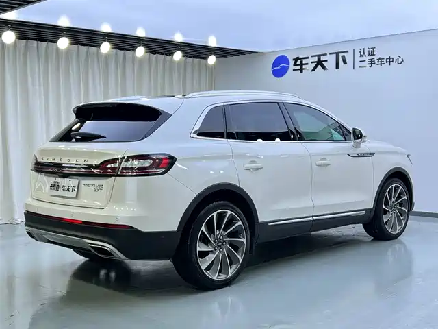 Lincoln Nautilus 2021 2.7T AWD Prestige Edition — фото 5