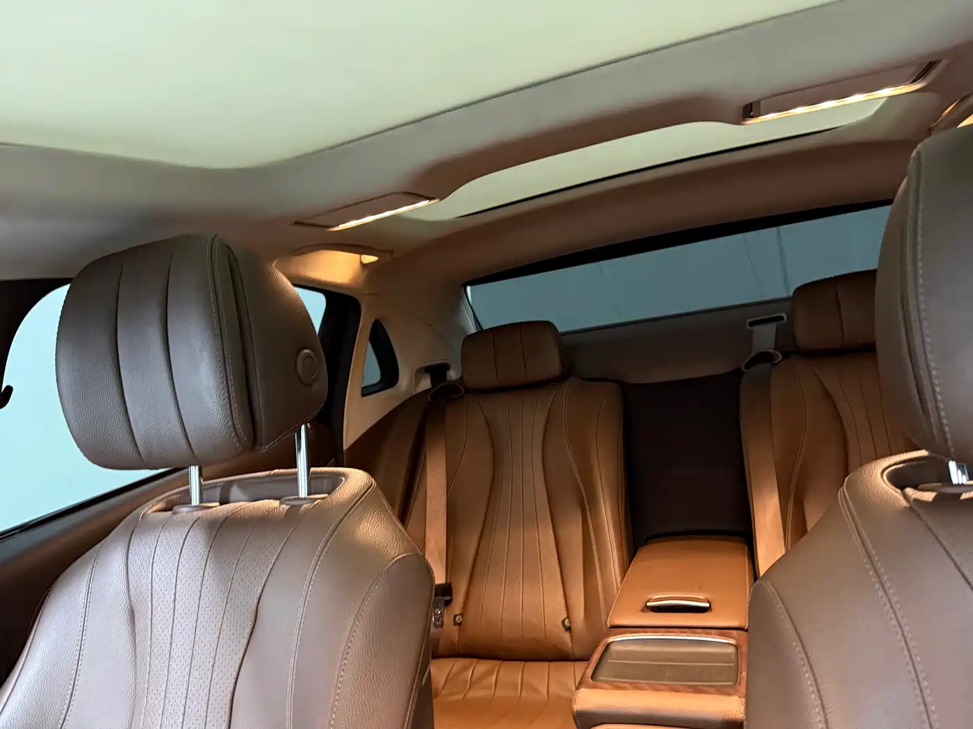 Mercedes-Benz E-Class 2018 E 300 L Luxury фото 10