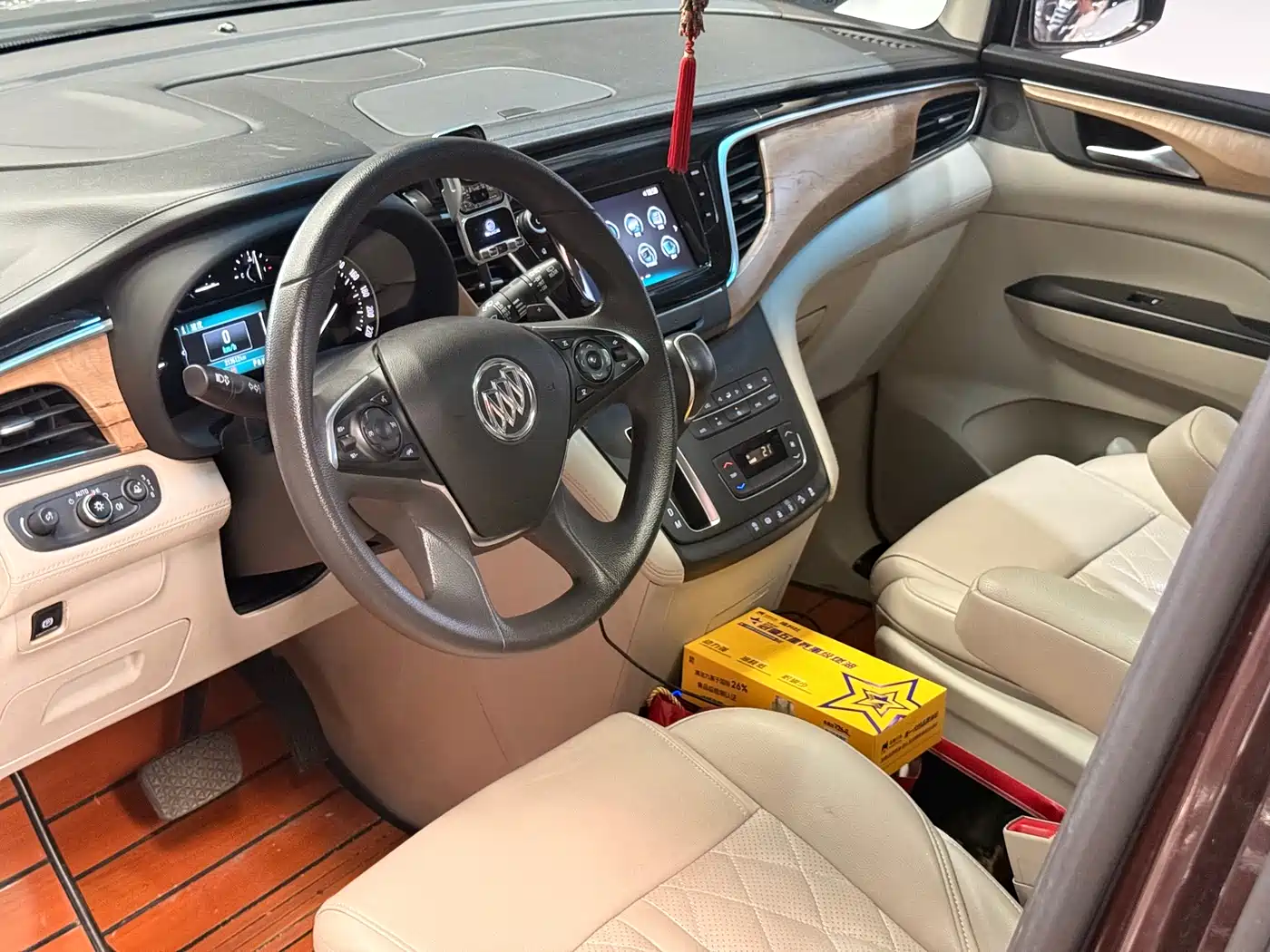 Buick GL8 2017 ES 28T Comfort Type China V фото 22