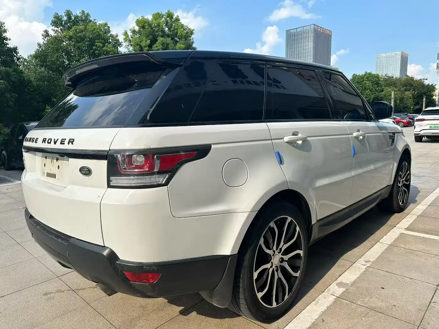 Фото 6 - Land Rover Range Rover Sport