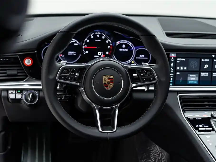 Porsche Panamera 2017 Panamera 3.0T фото 12