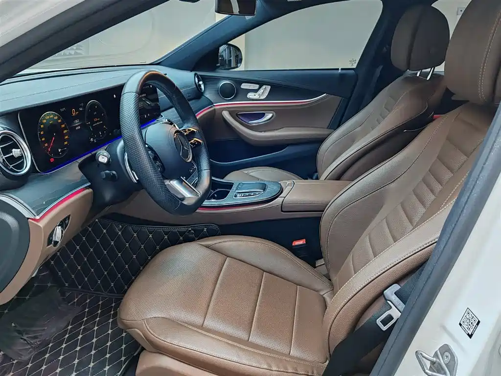 Mercedes-Benz E-Class 2023 E 300 L Sport Fashion фото 16