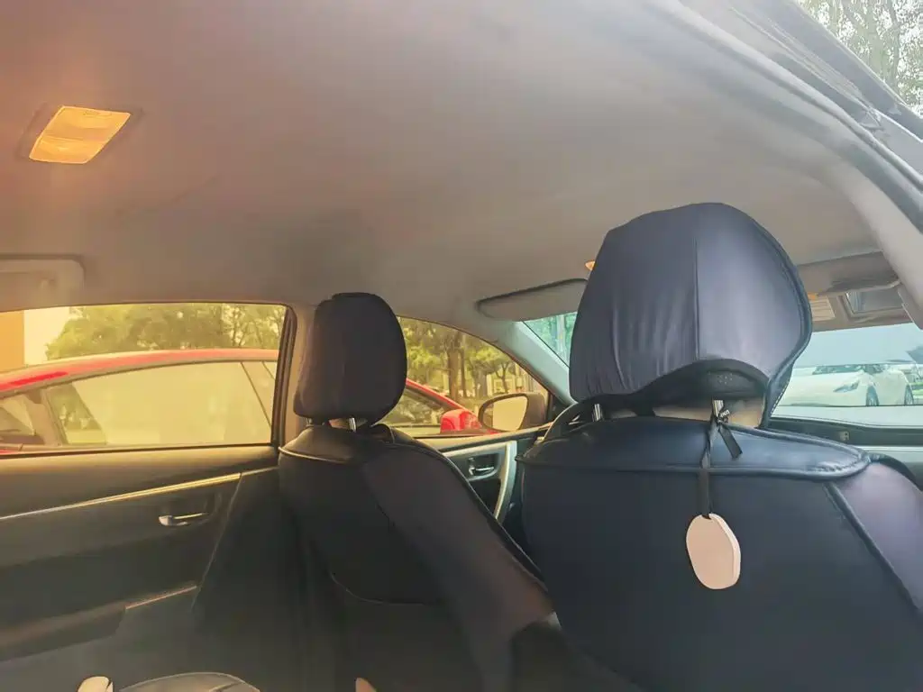 Photo 3 - Toyota Corolla
