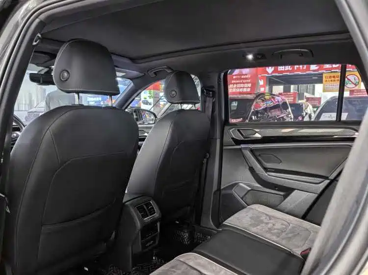 Volkswagen Tayron 2022 380TSI 4WD R-Line Smart Connect Edition фото 12