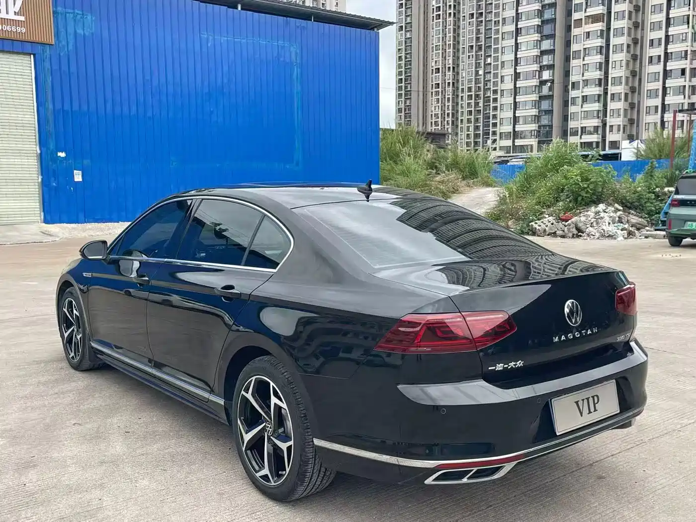 Volkswagen Magotan 2023 Model 2 Million Commemorative Edition 330TSI DSG Luxury фото 6