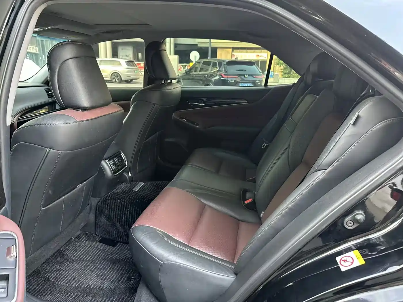 Toyota Crown 2018 2.0T Sport Edition фото 6