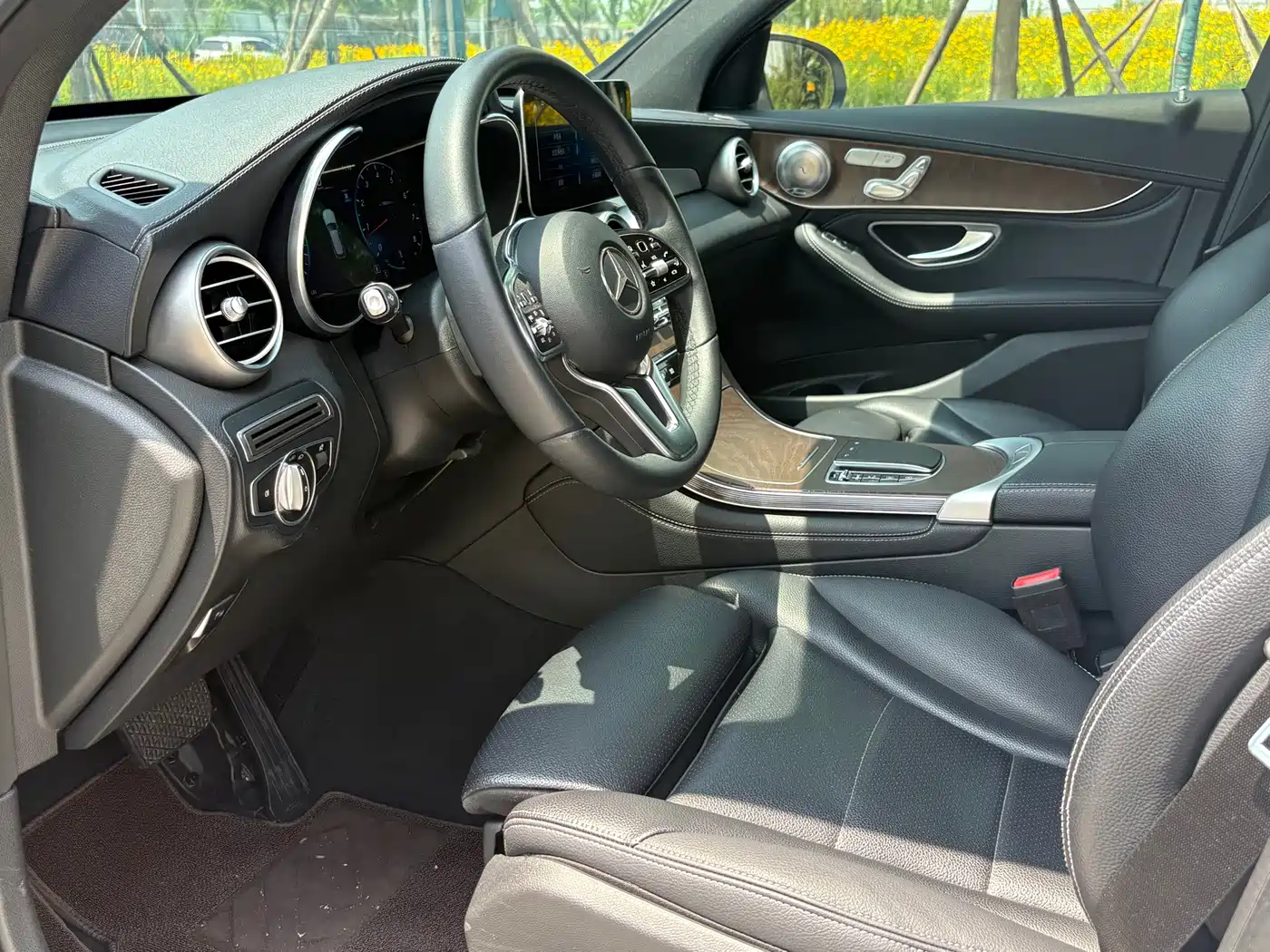 Mercedes-Benz GLC 2020 GLC 260 L 4MATIC Luxury фото 4