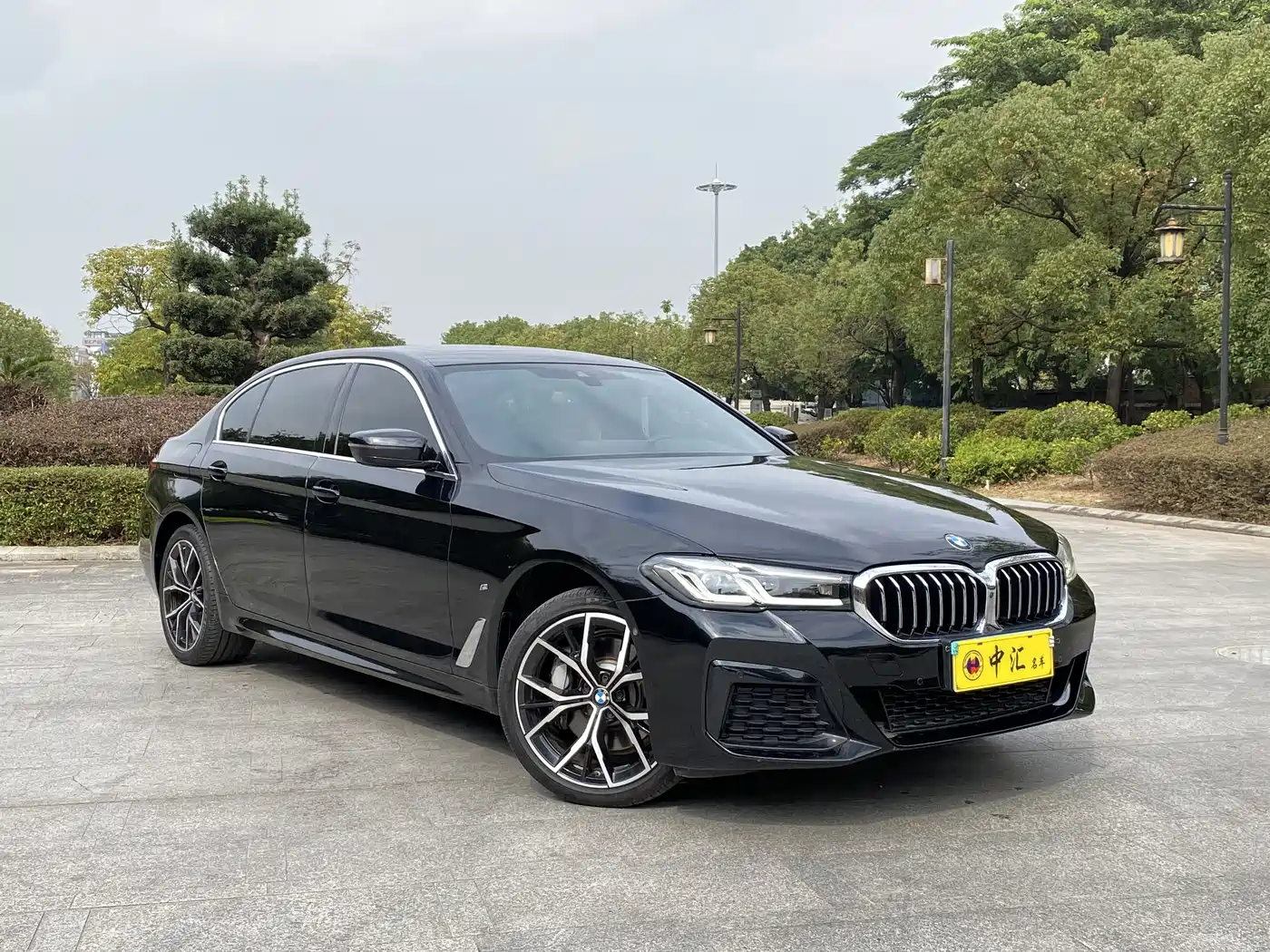 BMW 5 Series 2022 Facelift 530Li Premium M Sport Package фото 3