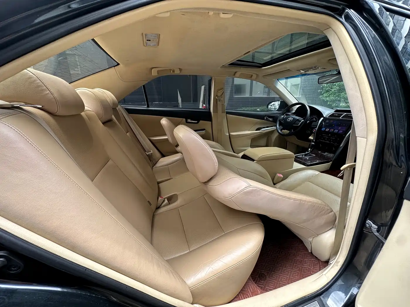 Toyota Camry 2016 2.0G 10th Anniversary Luxury Edition фото 13
