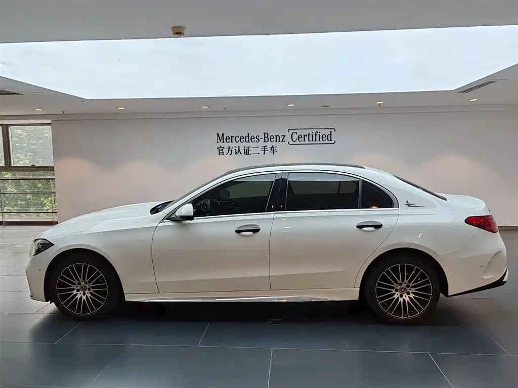 Mercedes-Benz C-Class 2024 Facelift III C 260 L Sport фото 7