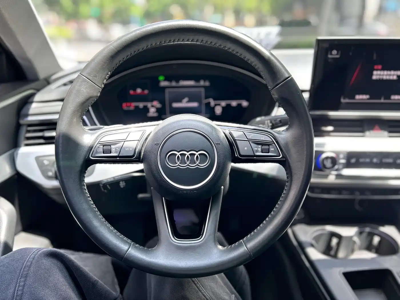 Audi A4L 2020 40 TFSI quattro Luxury Dynamic фото 10