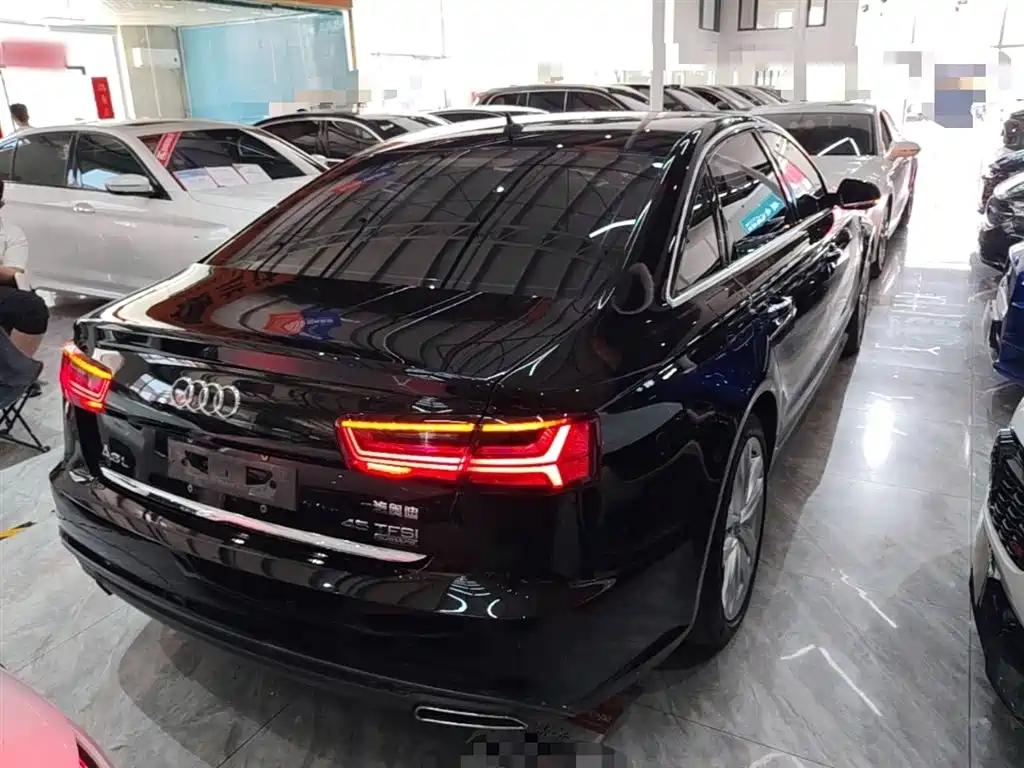 Audi A6L 2018 30th Anniversary 45 TFSI quattro Sport фото 7