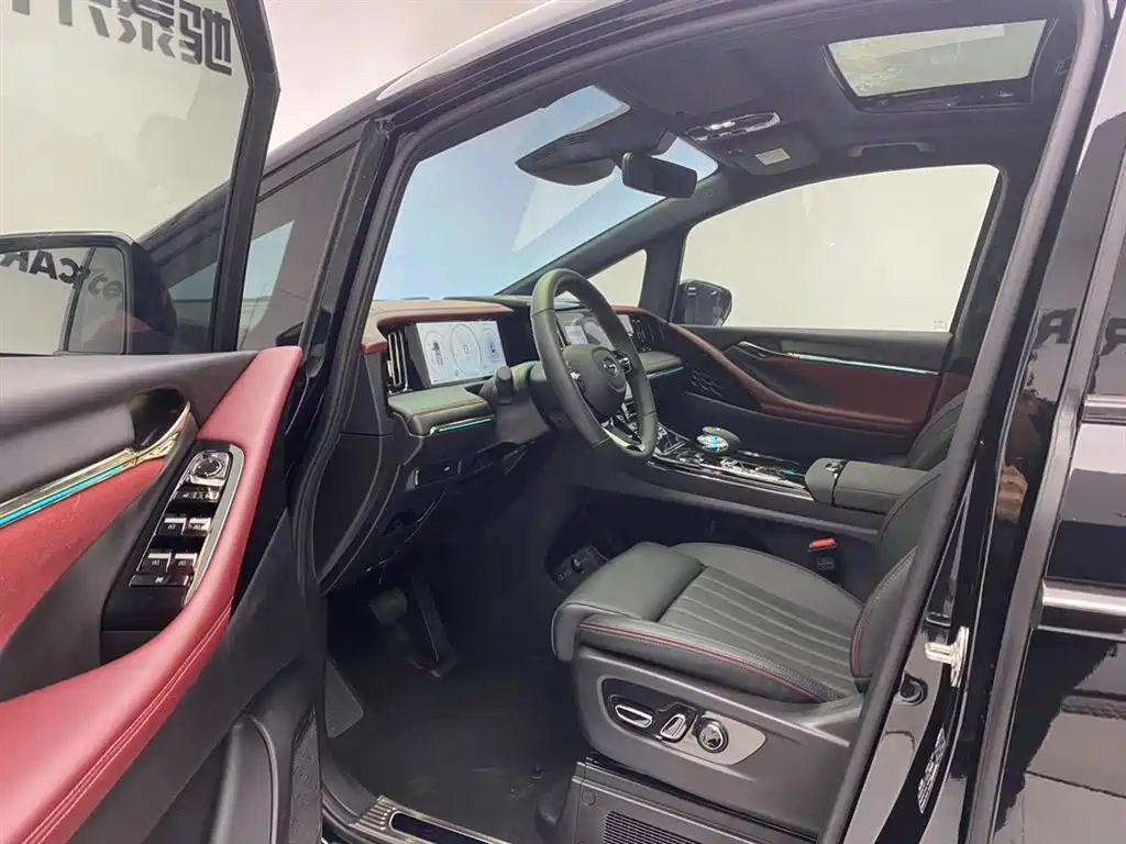 GAC Trumpchi Trumpchi M8 2024 Patriarch Series 400T Ultimate Edition фото 18
