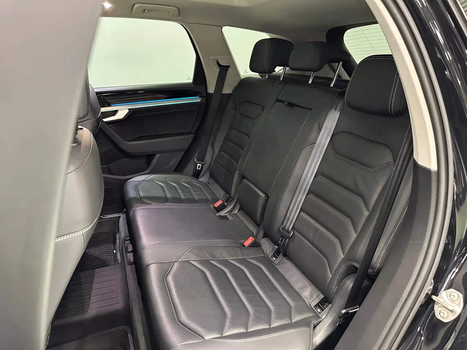 Фото 26 - Volkswagen Touareg