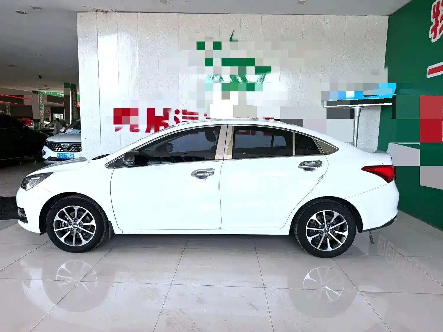 Photo 3 - Chery Arrizo 5