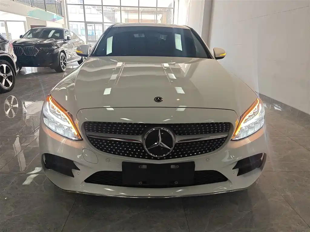 Mercedes-Benz C-Class 2020 Facelift C 200 L Fashion Sport Version фото 3