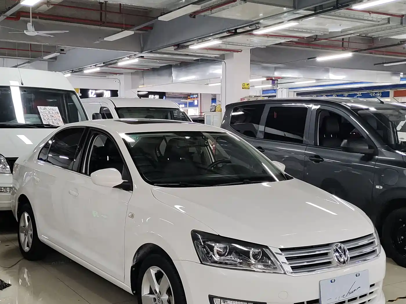 Volkswagen Santana 2015 1.6L Automatic Comfort Edition фото 3