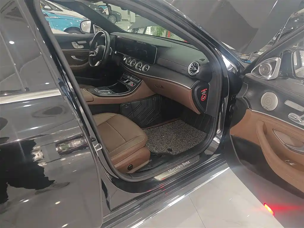 Mercedes-Benz E-Class 2023 Facelift E 300 L Sport Luxury фото 11