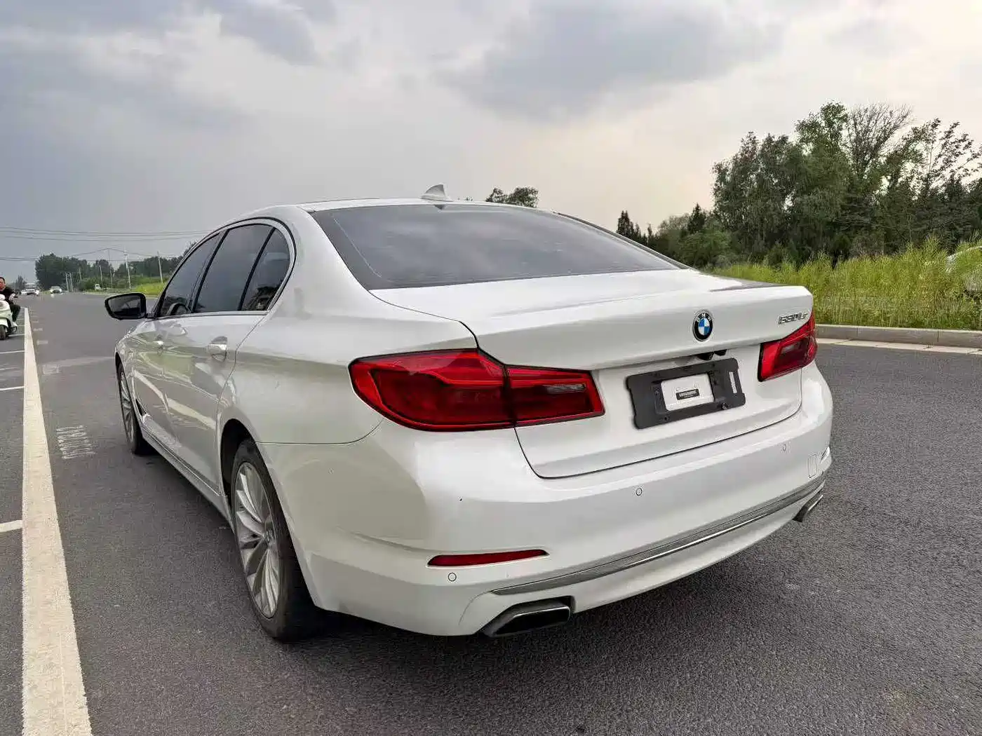 BMW 5 Series New Energy 2020 530Le Luxury Package фото 8