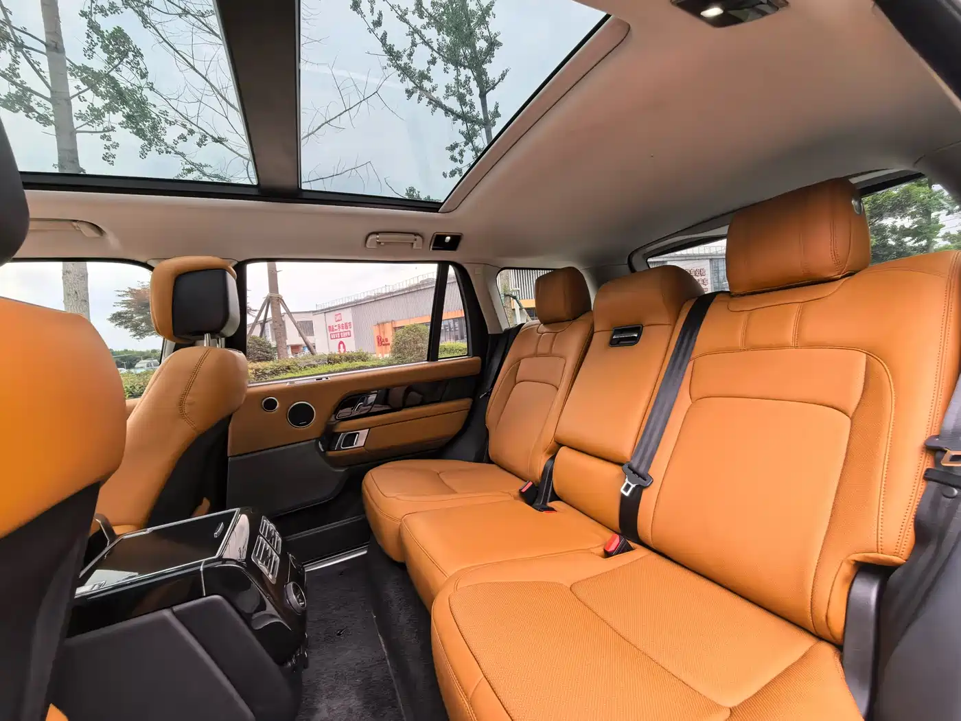 Land Rover Range Rover 2018 3.0 SC V6 Vogue Heritage Extended Edition фото 21