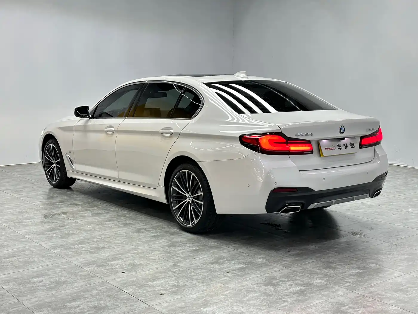 BMW 5 Series 2023 530Li Leading M Sport Package фото 6