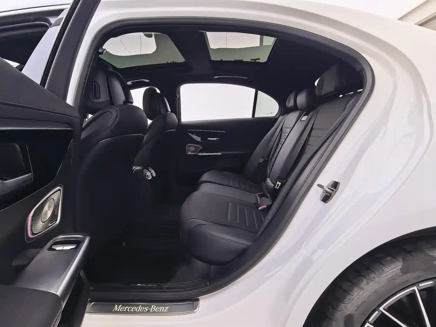 Mercedes-Benz C-Class 2024 Facelift C 260 L Sport фото 15