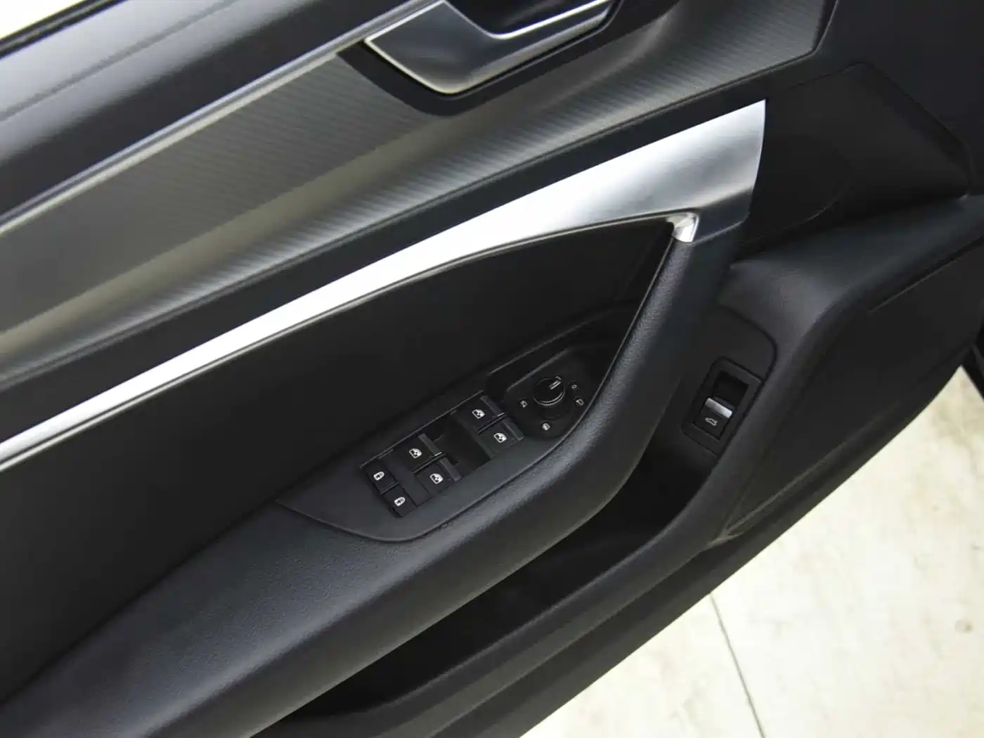 Audi A6L 2019 45 TFSI Premium Elegance фото 10