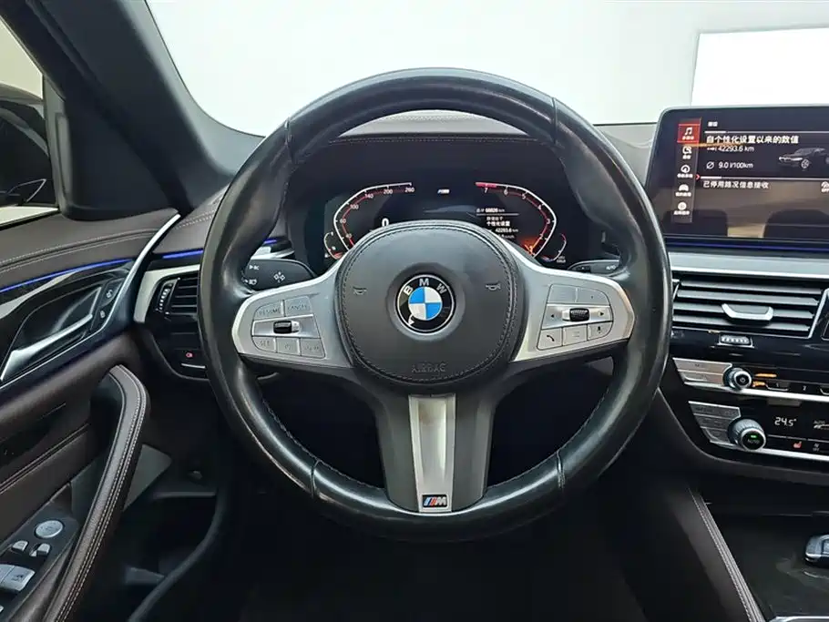 BMW 5 Series 2022 Model Second Facelift 525Li M Sport Package фото 15