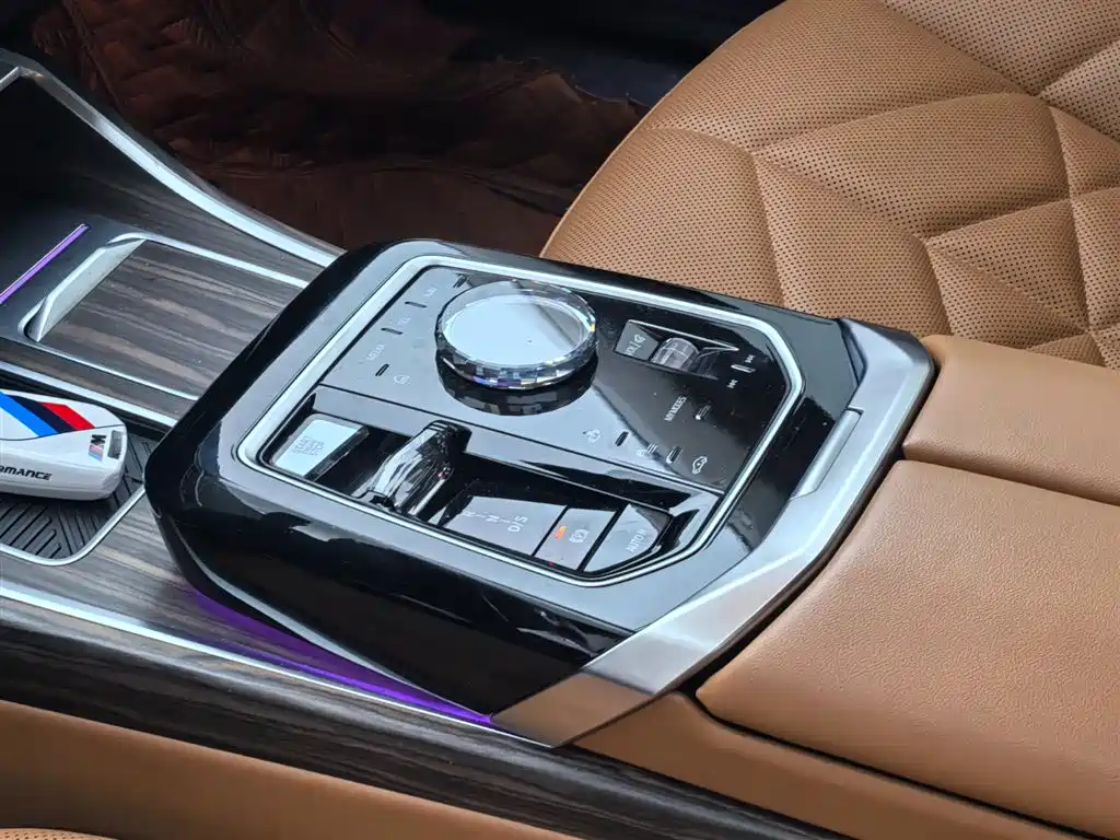 BMW 7 Series 2023 Model 735Li Luxury Package фото 11
