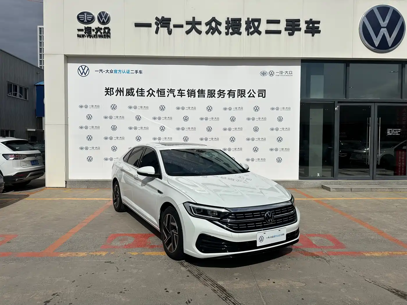 Volkswagen Sagitar 2024 300TSI DSG Surpass Edition фото 6
