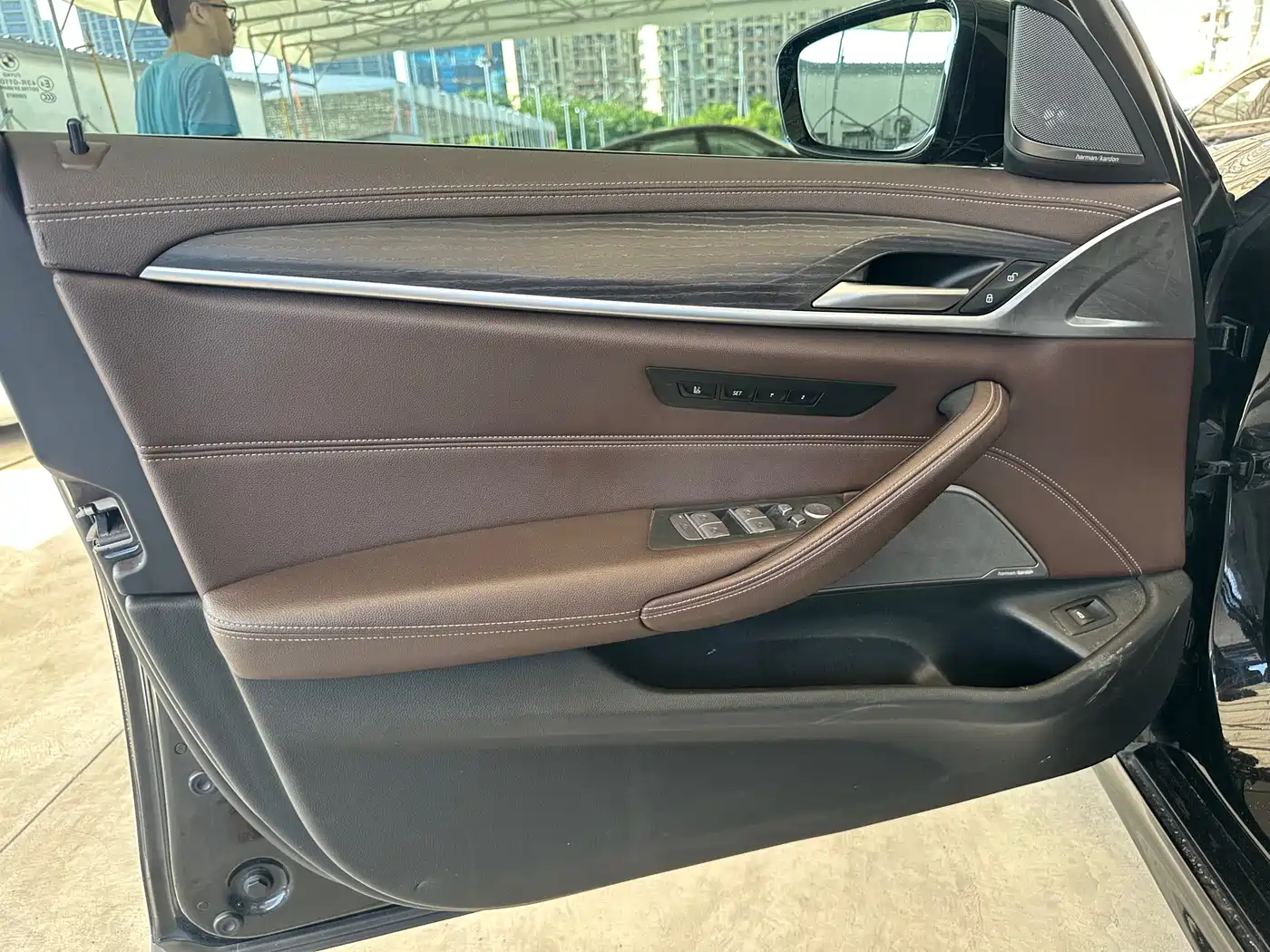 BMW 5 Series 2021 530Li Leading Luxury Package фото 26